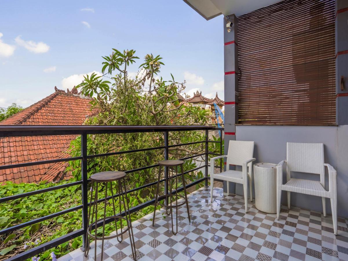 Oyo 3852 Valomia Guest House Denpasar Exterior foto
